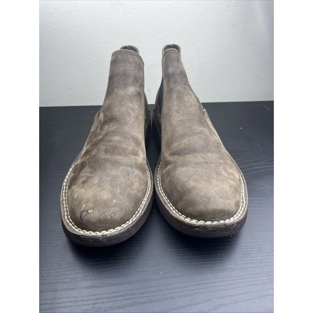 UGG Men's Size 9 Brown Suede Chelsea Boots Casual Slip On Shoe‎